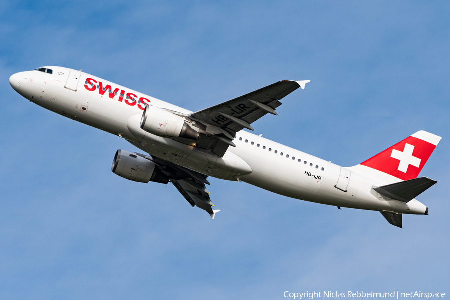 Swiss International Airlines Airbus A320-214 (HB-IJR) | Photo 352099