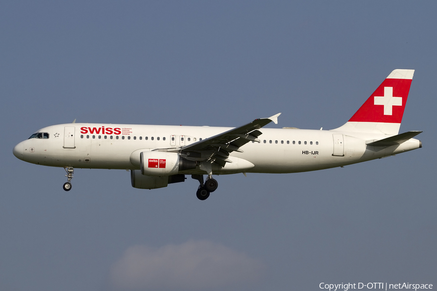 Swiss International Airlines Airbus A320-214 (HB-IJR) | Photo 408234