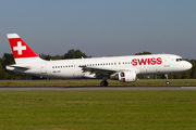 Swiss International Airlines Airbus A320-214 (HB-IJR) at  Hamburg - Fuhlsbuettel (Helmut Schmidt), Germany