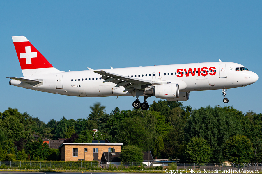 Swiss International Airlines Airbus A320-214 (HB-IJS) | Photo 458760
