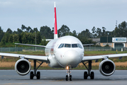 Swiss International Airlines Airbus A320-214 (HB-IJS) at  Porto, Portugal