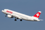 Swiss International Airlines Airbus A320-214 (HB-IJS) at  Berlin - Tegel, Germany