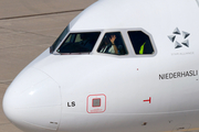 Swiss International Airlines Airbus A320-214 (HB-IJS) at  Zurich - Kloten, Switzerland