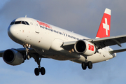 Swiss International Airlines Airbus A320-214 (HB-IJU) at  London - Heathrow, United Kingdom