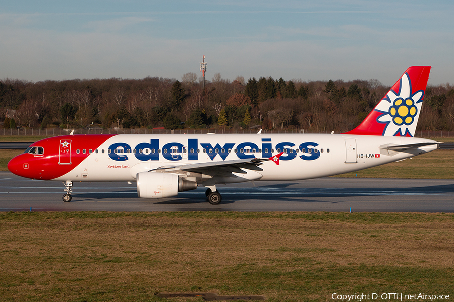 Edelweiss Air Airbus A320-214 (HB-IJW) | Photo 368121