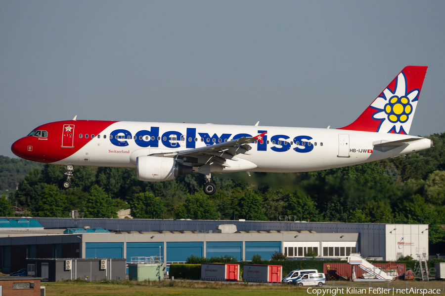 Edelweiss Air Airbus A320-214 (HB-IJW) | Photo 522173