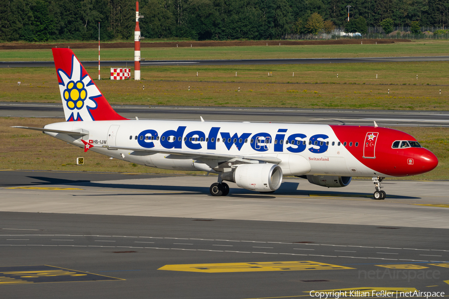 Edelweiss Air Airbus A320-214 (HB-IJW) | Photo 522174