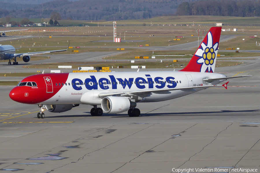 Edelweiss Air Airbus A320-214 (HB-IJW) | Photo 491014
