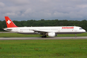 Swissair Airbus A321-111 (HB-IOA) at  Geneva - International, Switzerland