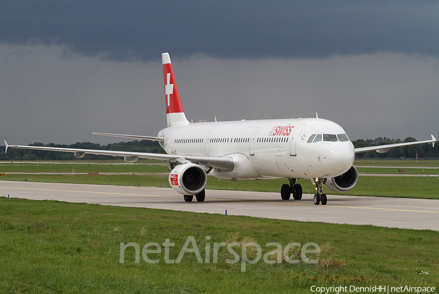 Swiss International Airlines Airbus A321-111 (HB-IOC) | Photo 393637