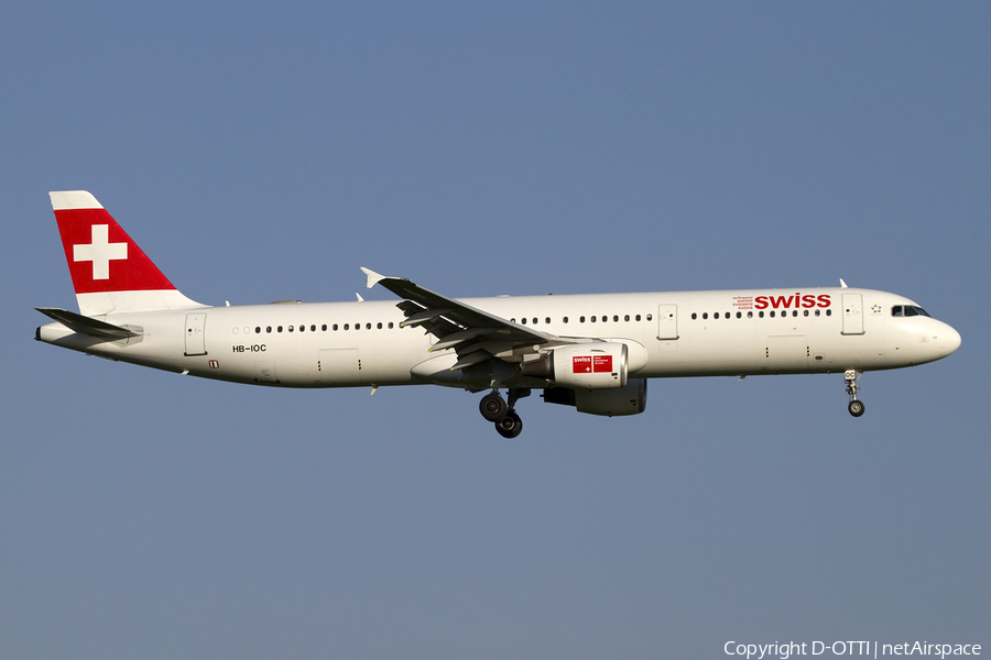 Swiss International Airlines Airbus A321-111 (HB-IOC) | Photo 411925