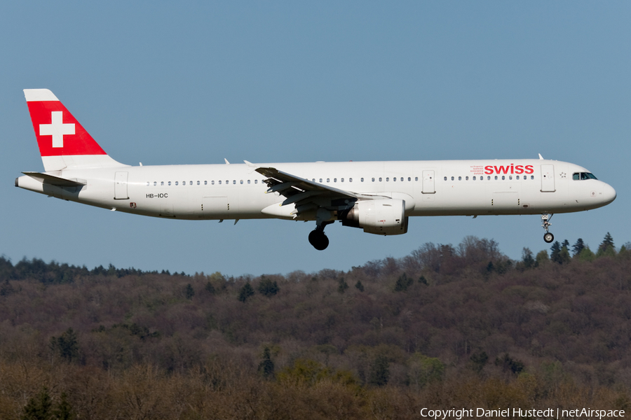 Swiss International Airlines Airbus A321-111 (HB-IOC) | Photo 421388