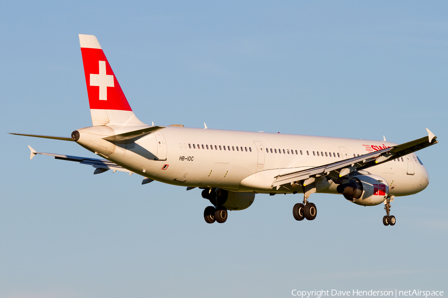 Swiss International Airlines Airbus A321-111 (HB-IOC) | Photo 9289