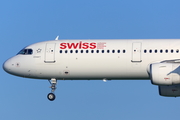 Swiss International Airlines Airbus A321-111 (HB-IOD) at  Barcelona - El Prat, Spain