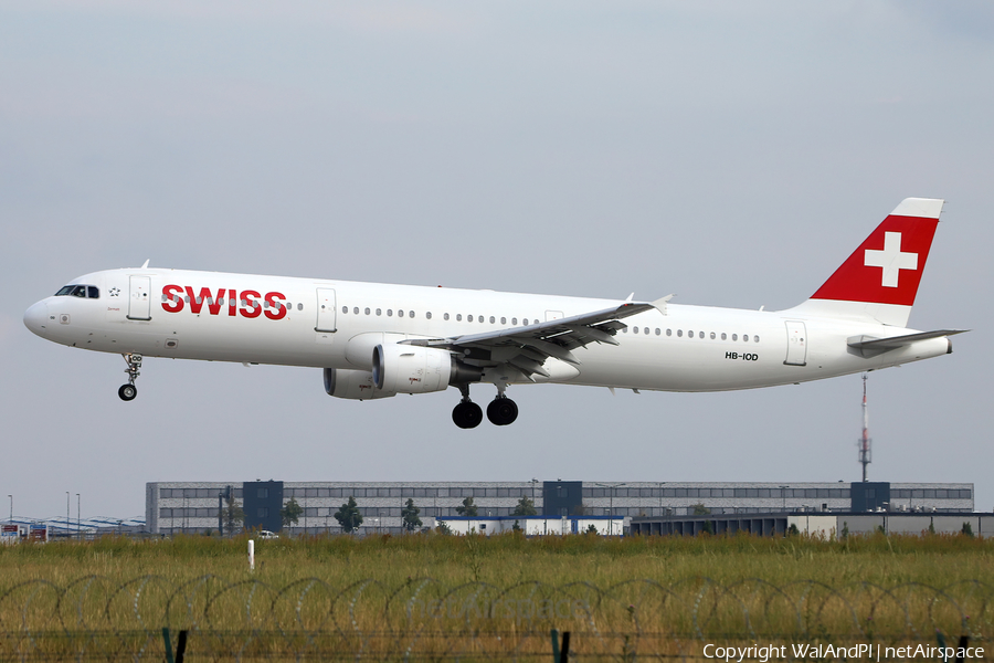 Swiss International Airlines Airbus A321-111 (HB-IOD) | Photo 522638