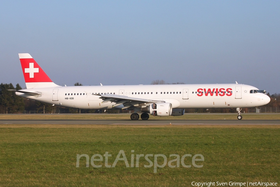 Swiss International Airlines Airbus A321-111 (HB-IOD) | Photo 215025