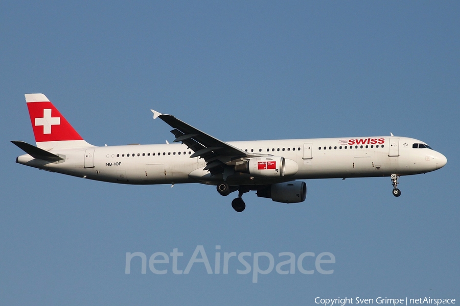 Swiss International Airlines Airbus A321-111 (HB-IOF) | Photo 36165