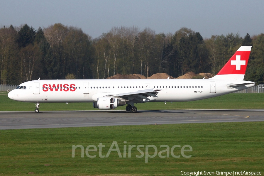 Swiss International Airlines Airbus A321-111 (HB-IOF) | Photo 240422