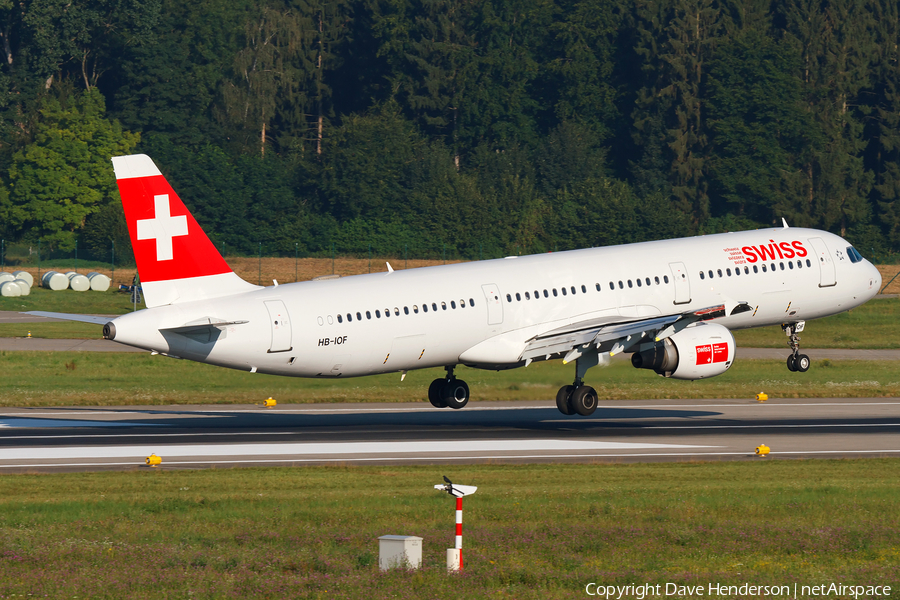 Swiss International Airlines Airbus A321-111 (HB-IOF) | Photo 40802