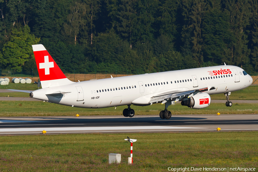 Swiss International Airlines Airbus A321-111 (HB-IOF) | Photo 40802
