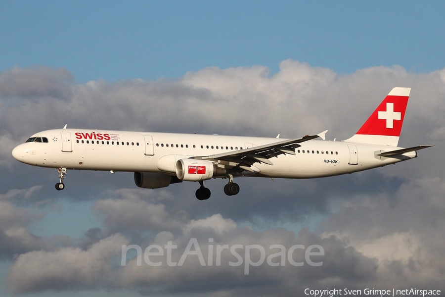 Swiss International Airlines Airbus A321-111 (HB-IOK) | Photo 18936