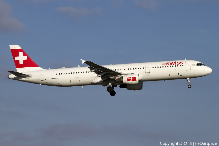 Swiss International Airlines Airbus A321-111 (HB-IOL) | Photo 409192