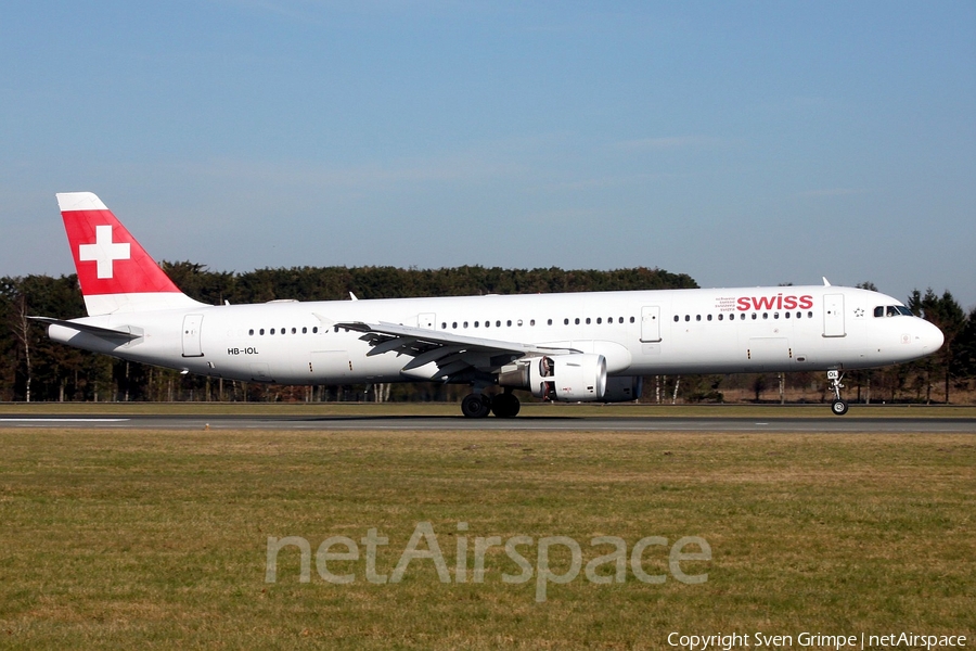 Swiss International Airlines Airbus A321-111 (HB-IOL) | Photo 69562