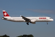 Swiss International Airlines Airbus A321-111 (HB-IOL) at  Hamburg - Fuhlsbuettel (Helmut Schmidt), Germany