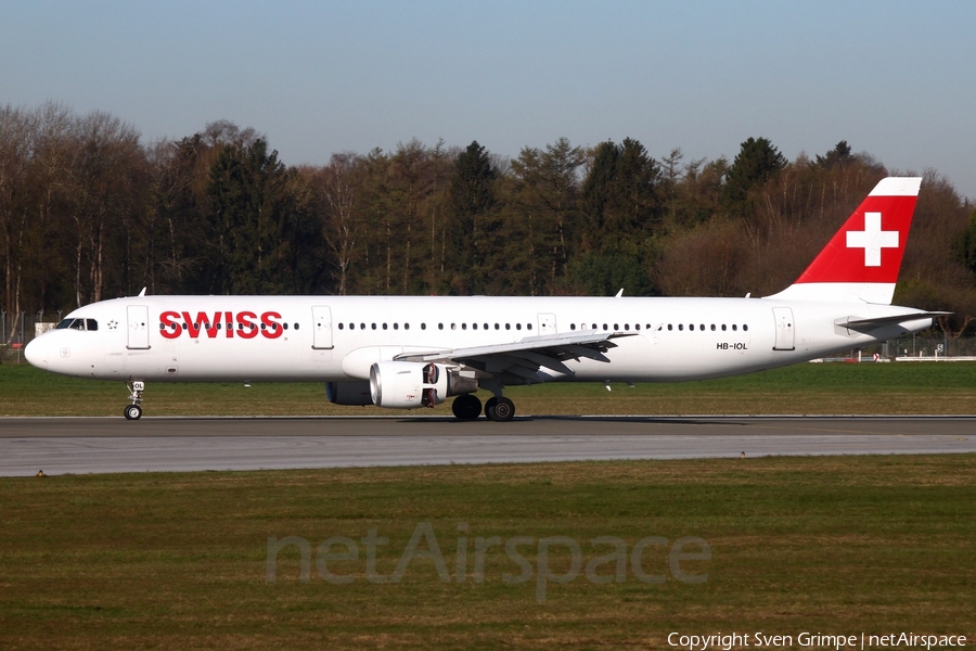 Swiss International Airlines Airbus A321-111 (HB-IOL) | Photo 508948