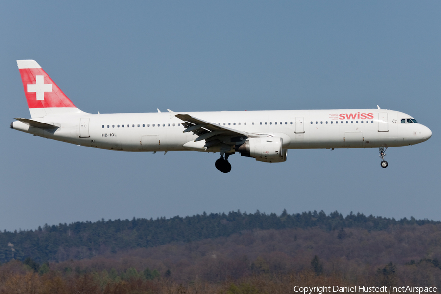 Swiss International Airlines Airbus A321-111 (HB-IOL) | Photo 421051