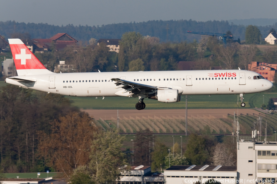 Swiss International Airlines Airbus A321-111 (HB-IOL) | Photo 421391