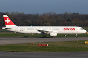 Swiss International Airlines Airbus A321-212 (HB-IOM) at  Hamburg - Fuhlsbuettel (Helmut Schmidt), Germany