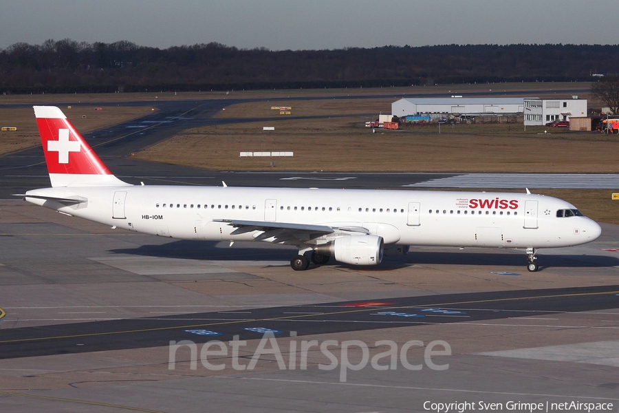 Swiss International Airlines Airbus A321-212 (HB-IOM) | Photo 39491