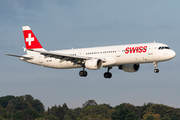 Swiss International Airlines Airbus A321-212 (HB-IOM) at  Hamburg - Fuhlsbuettel (Helmut Schmidt), Germany