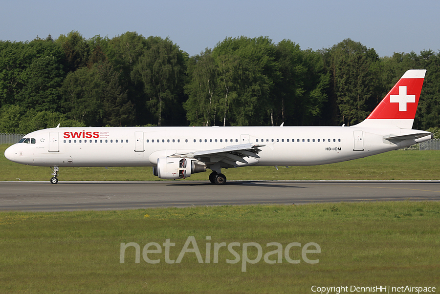 Swiss International Airlines Airbus A321-212 (HB-IOM) | Photo 422363