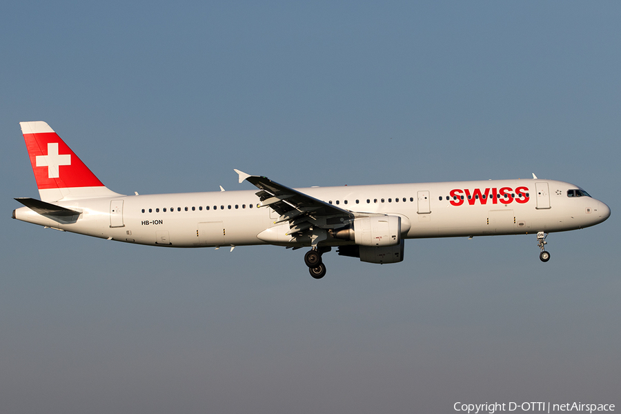 Swiss International Airlines Airbus A321-212 (HB-ION) | Photo 526886