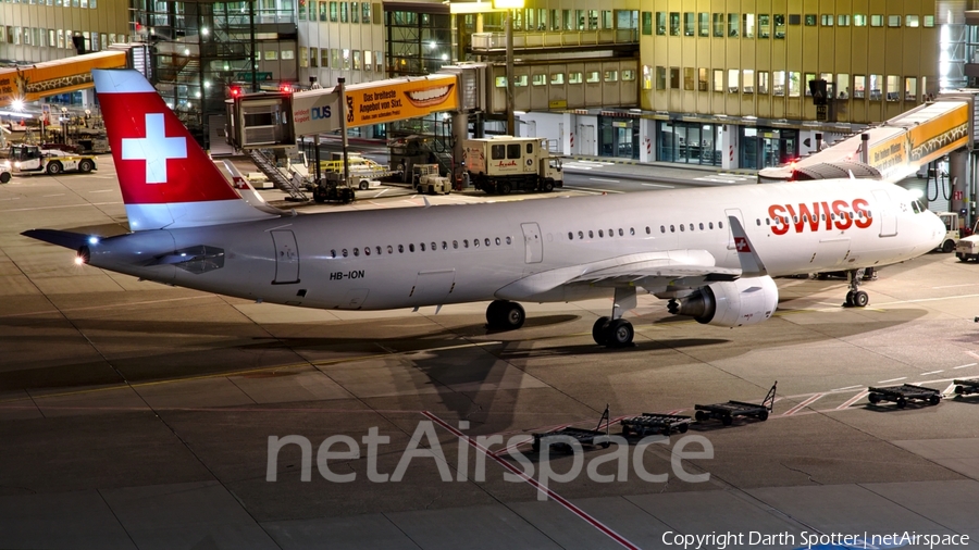 Swiss International Airlines Airbus A321-212 (HB-ION) | Photo 201131