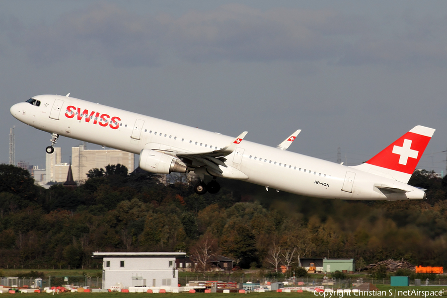 Swiss International Airlines Airbus A321-212 (HB-ION) | Photo 407330