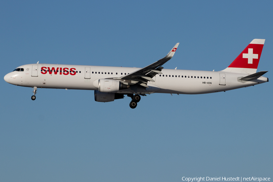 Swiss International Airlines Airbus A321-212 (HB-ION) | Photo 414752