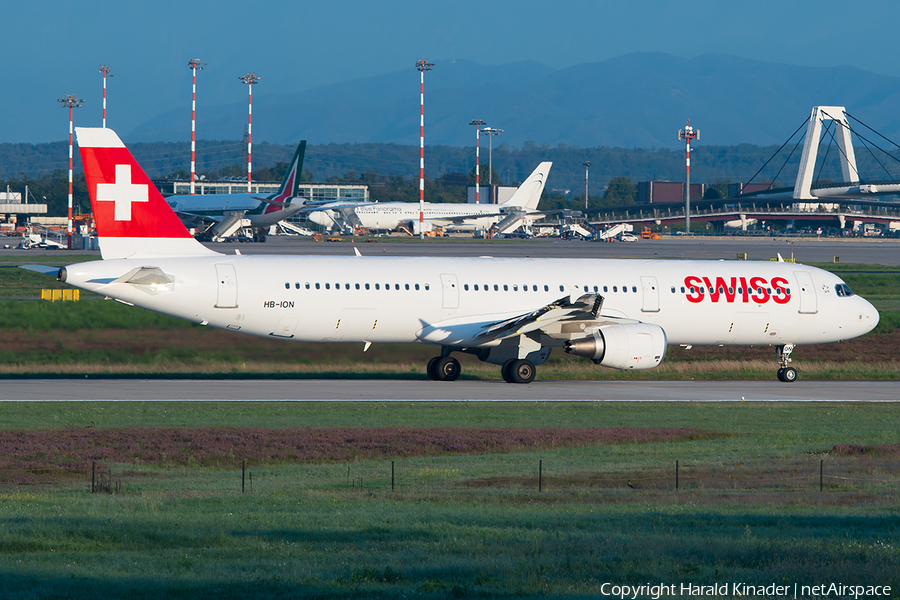 Swiss International Airlines Airbus A321-212 (HB-ION) | Photo 308513