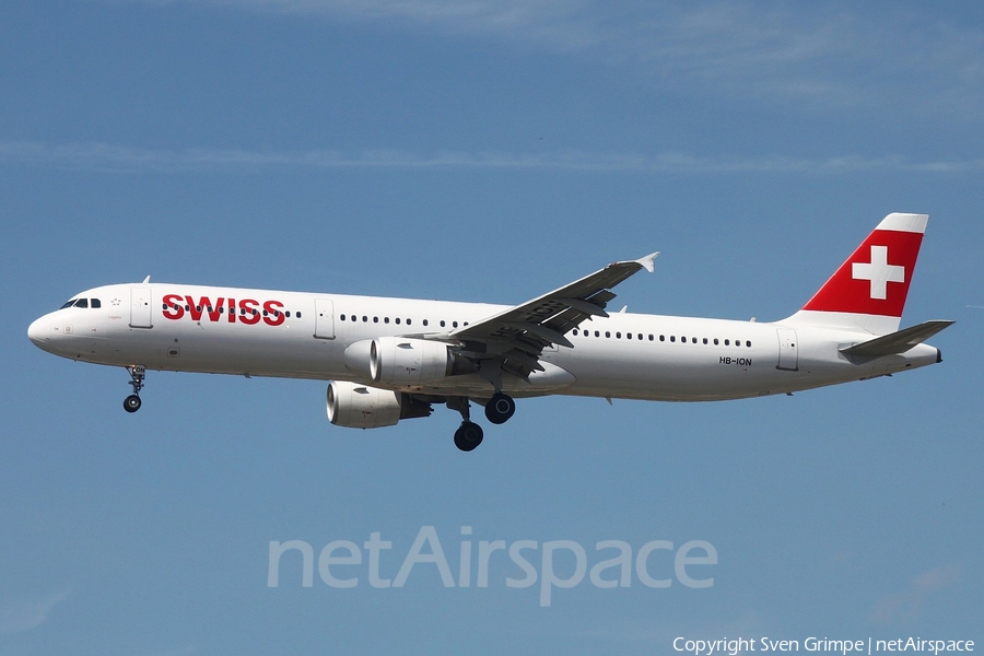 Swiss International Airlines Airbus A321-212 (HB-ION) | Photo 94077