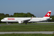 Swiss International Airlines Airbus A321-212 (HB-IOO) at  Hamburg - Fuhlsbuettel (Helmut Schmidt), Germany