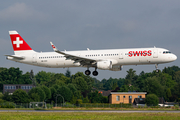 Swiss International Airlines Airbus A321-212 (HB-IOO) at  Hamburg - Fuhlsbuettel (Helmut Schmidt), Germany