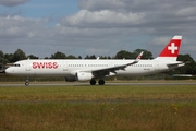 Swiss International Airlines Airbus A321-212 (HB-IOO) at  Hamburg - Fuhlsbuettel (Helmut Schmidt), Germany