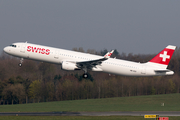 Swiss International Airlines Airbus A321-212 (HB-IOO) at  Hamburg - Fuhlsbuettel (Helmut Schmidt), Germany