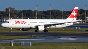 Swiss International Airlines Airbus A321-212 (HB-IOO) at  Hamburg - Fuhlsbuettel (Helmut Schmidt), Germany