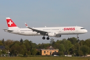 Swiss International Airlines Airbus A321-212 (HB-IOO) at  Hamburg - Fuhlsbuettel (Helmut Schmidt), Germany