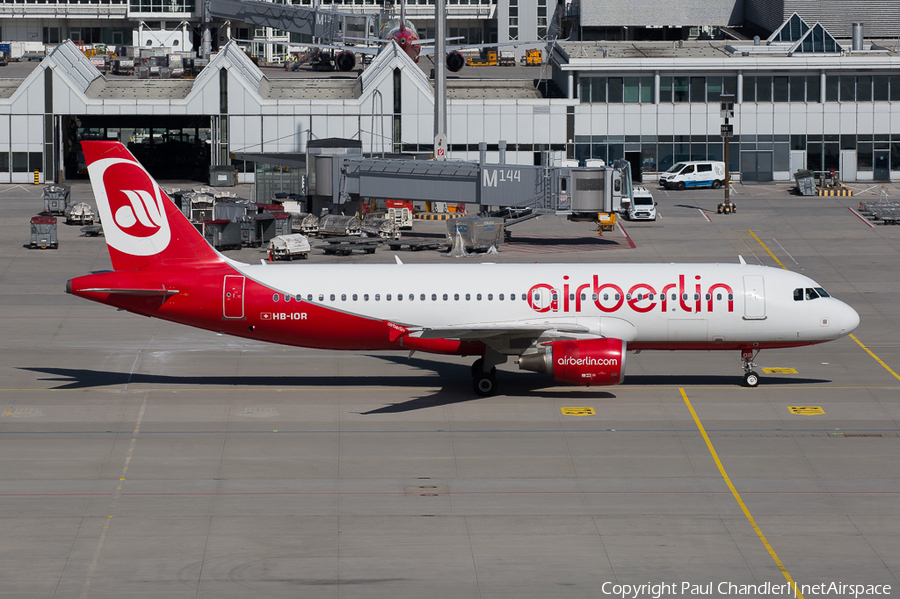 Air Berlin (Belair) Airbus A320-214 (HB-IOR) | Photo 161013