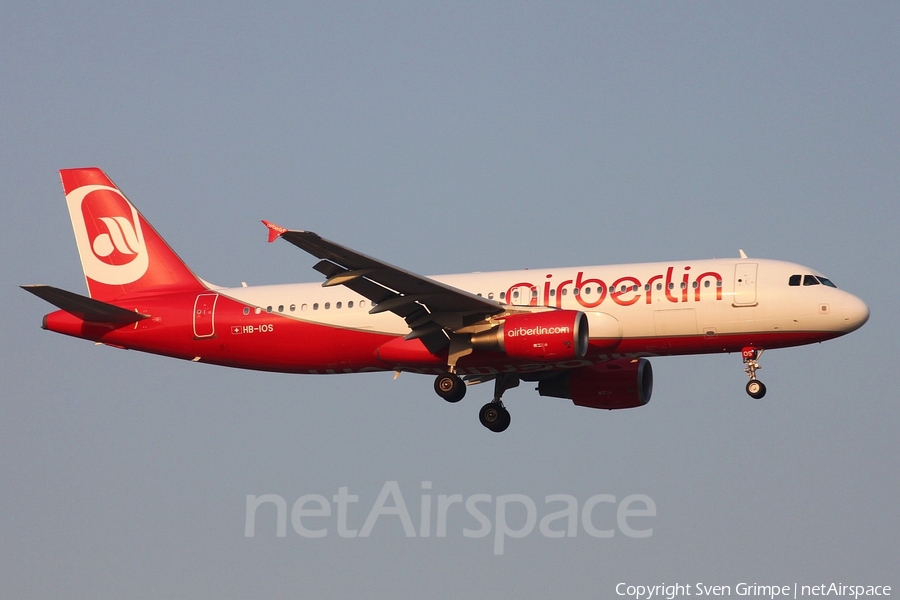 Air Berlin (Belair) Airbus A320-214 (HB-IOS) | Photo 82339