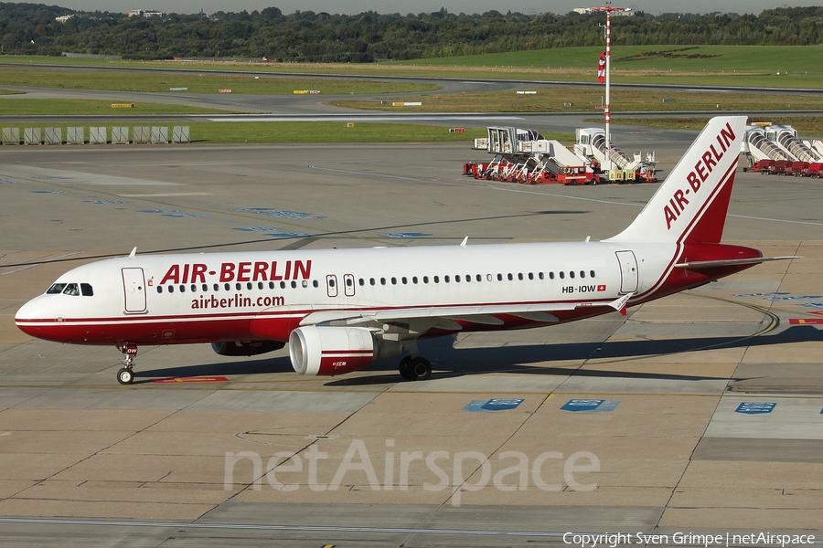 Air Berlin (Belair) Airbus A320-214 (HB-IOW) | Photo 18832